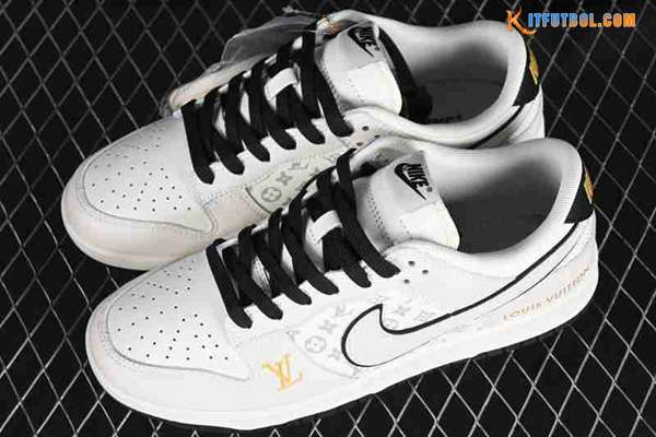 Nike SB Dunk Low Blanco/Negro FC1688-126